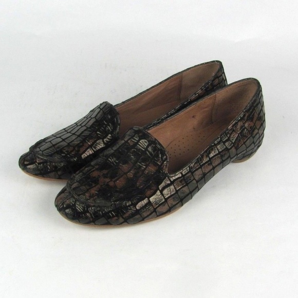 donald j pliner crocodile loafers